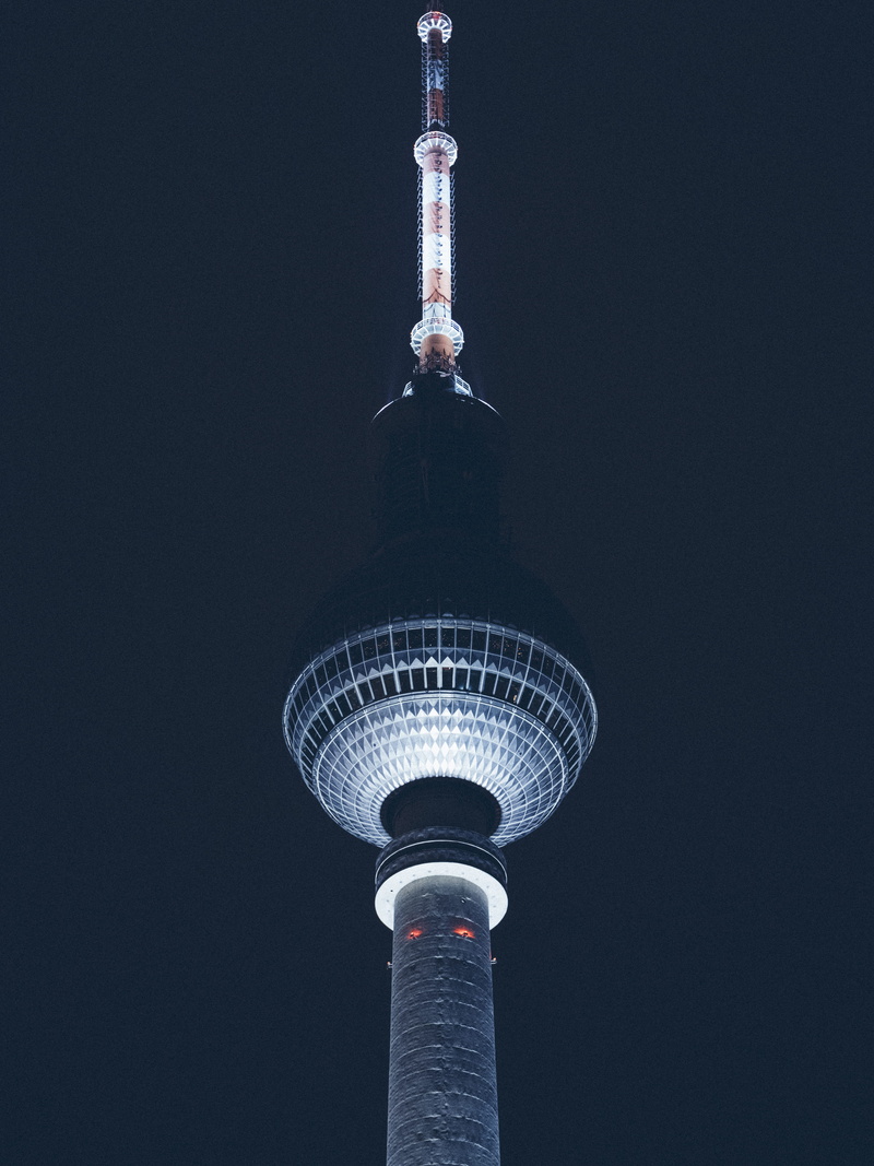 metropolis, spire, town, fernsehturm, outdoors, tourism, building, lighting, silver colored, global communications, travel, office building exterior, 4K