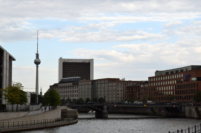 bridge - man made structure, spree, tourism, spire, travel destinations, water, building, nature, modern, bridge, travel, berlin, capital, city, 5K, river