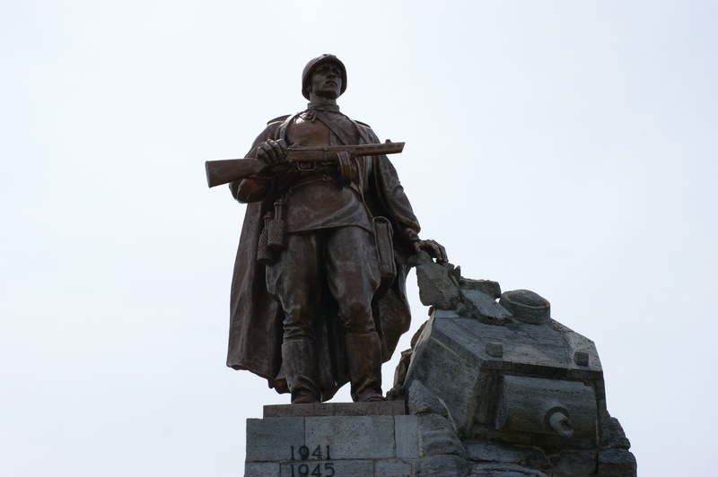 famous Place, soviet, clear sky, 4K, architecture, no people, travel, craft, wwii, art and craft, day, memorial, sculpture, statue, nature, government