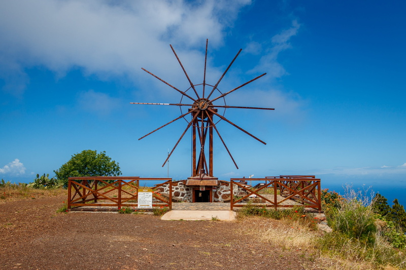 day, built structure, la palma, rural scene, nature, windmill, field, canary islands, cloud - sky, architecture, 2K, landscape, alternative energy, outdoors