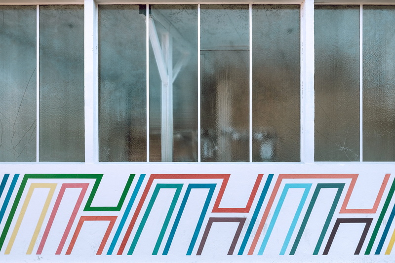 building, wall - building feature, full frame, line, reflection, geometric, broken glass, window, multi colored, house, closed, detail, cracked, pattern