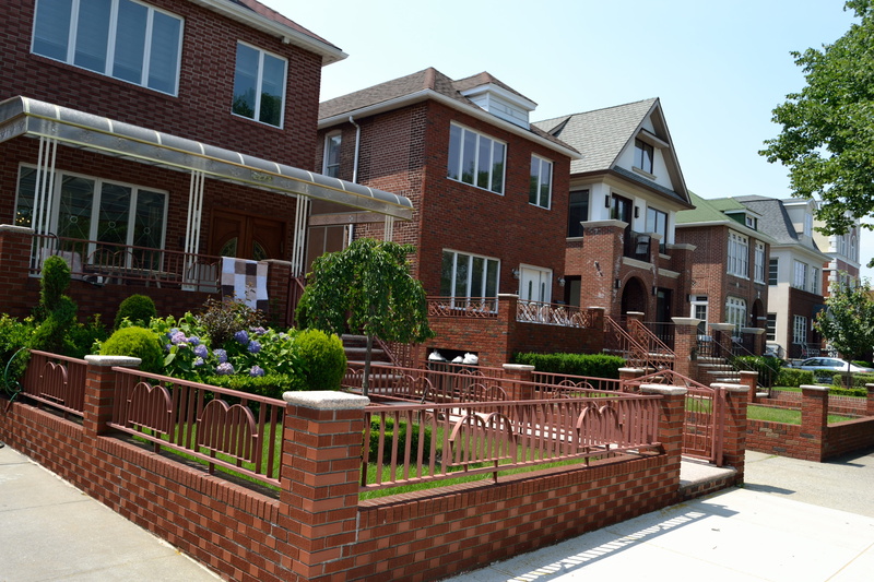 window, built structure, exterior, outdoors, city, brown, property, residential district, brick home, brick houses, family, modern, architecture, c, railing