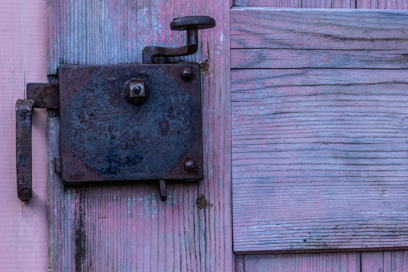 security, house, deterioration, metal, architecture, 5K, protection, handle, old, latch, lock, no people, safety, gate, run-down, door, ornament, rusty