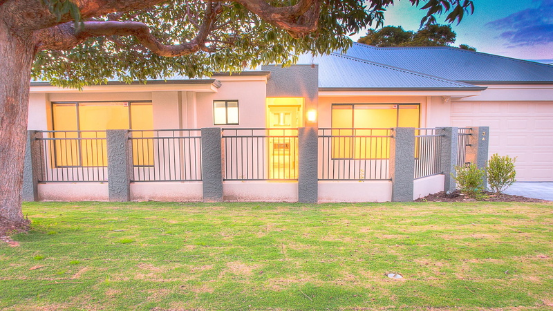 tree, front or back yard, sold, garage, entrance, architecture, estate agent, building exterior, Property, real estate agent, purchase, mortgage, outdoors