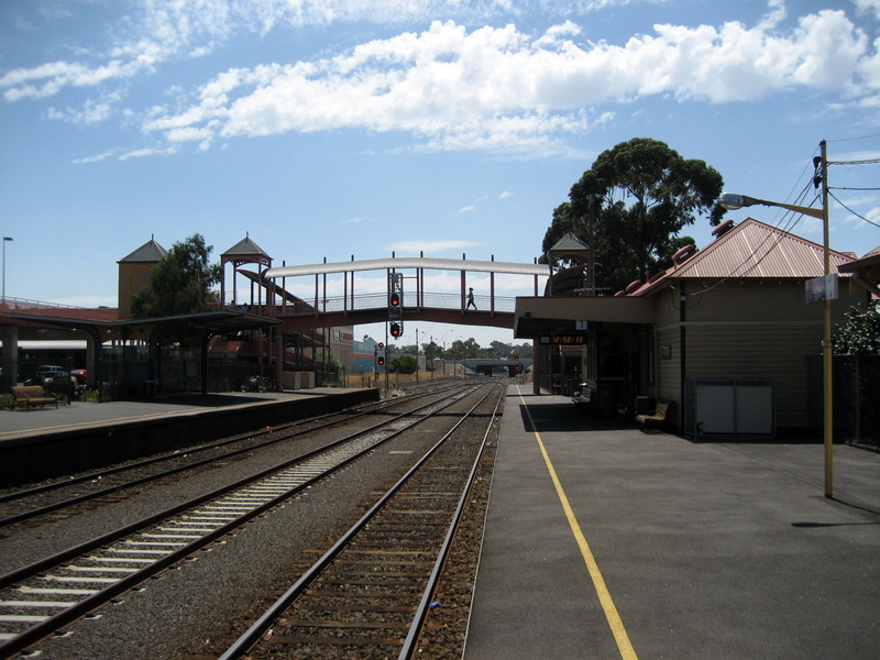 transportation, victoria, rail transportation, station, railroad Station, day, train, mode of Transport, photos, building exterior, diminishing perspective