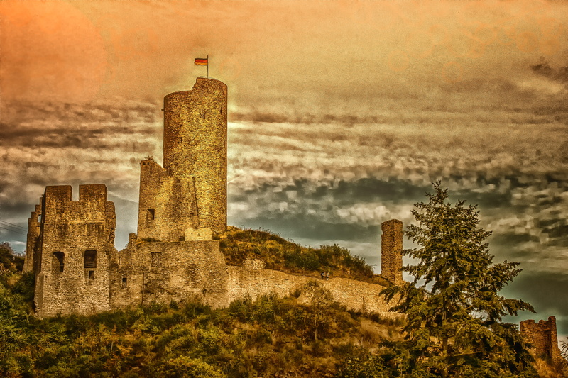 facade, travel destinations, land, building, 5K, fortress, sky, middle ages, environment, cloud - sky, dramatic, tower, building exterior, green, day
