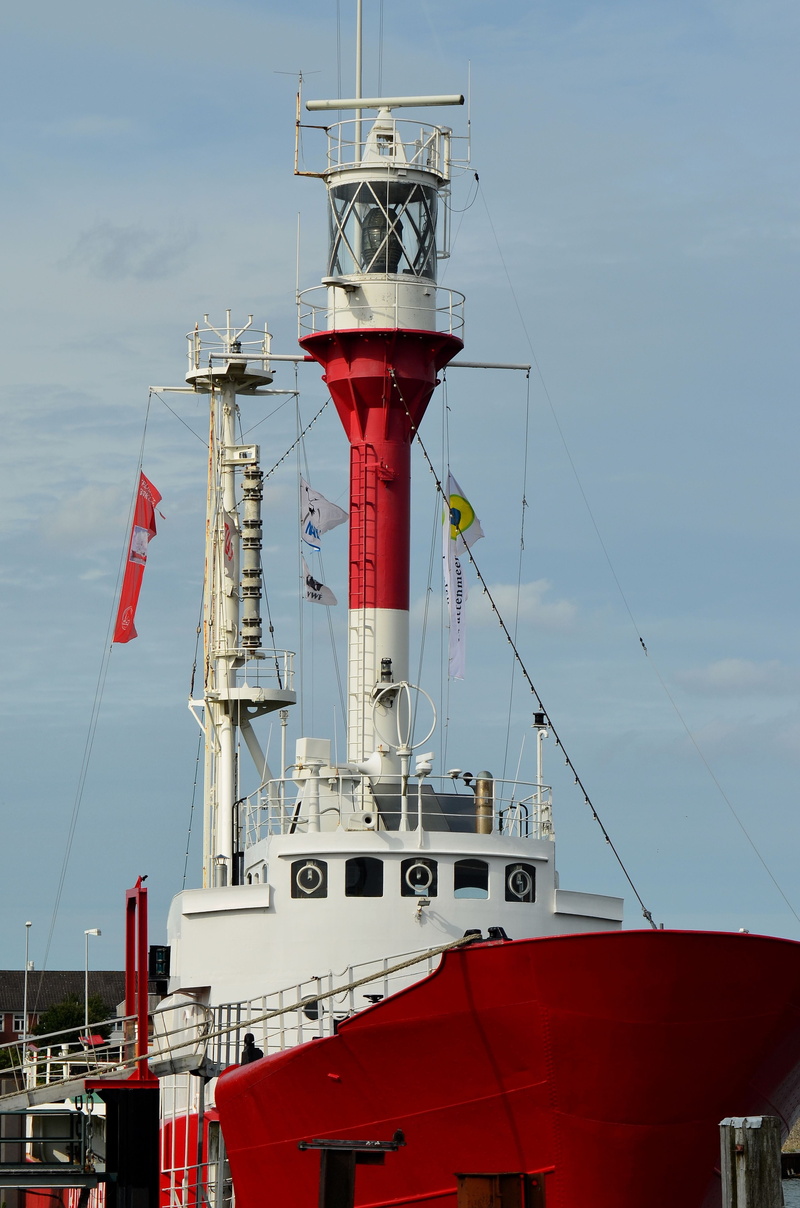 cruise ship, mode of transportation, sailboat, ship, nautical vessel, sea, freight transportation, tower, moored, sky, rescue ship, historically, built structure
