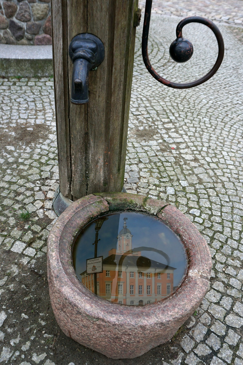 steel, architecture, footpath, antique, door, protection, paving stone, town hall, day, water, 4K, wrought iron, cobblestone, built structure, mirroring