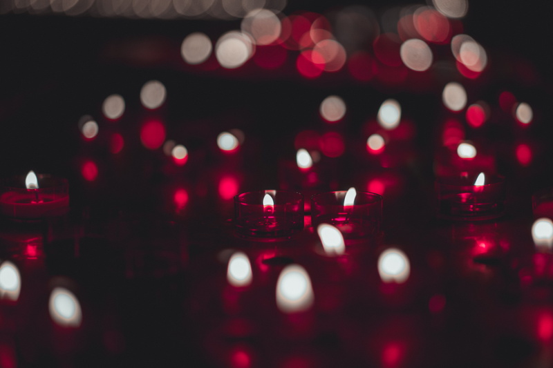 flame, depth of field, water, defocused, dark, no people, pattern, reflection, illuminated, selective focus, indoors, photo, night, lens flare