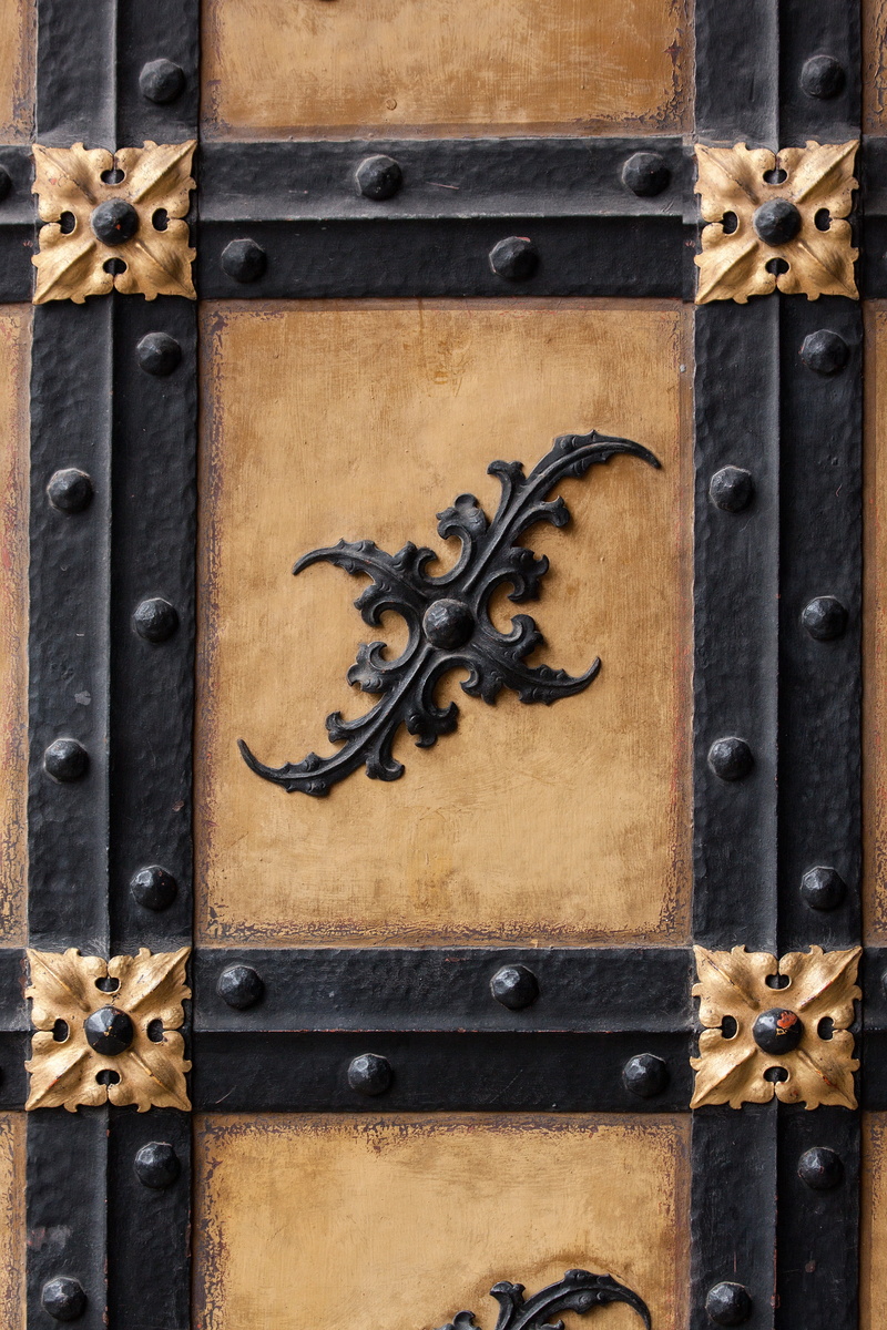 painted, gate, middle ages, wood - material, wood, latch, black color, metal, handle, security, door, goal, safety, indoors, ornament, input, old, metal bezel