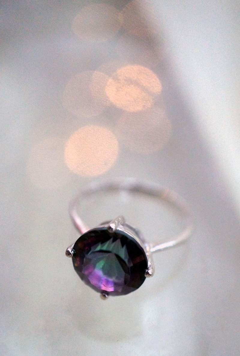 accessories, selective focus, wealth, topaz, 2K, drop, luxury, bezel, focus on foreground, solitaire, ring sterling silver, mystic topaz, indoors, diamond - gemstone