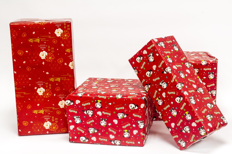 isolate, celebration, happy, studio shot, present, box, square, excite, box - container, chrismas, holiday, no people, gift present red square christmas box isolate happy excite like