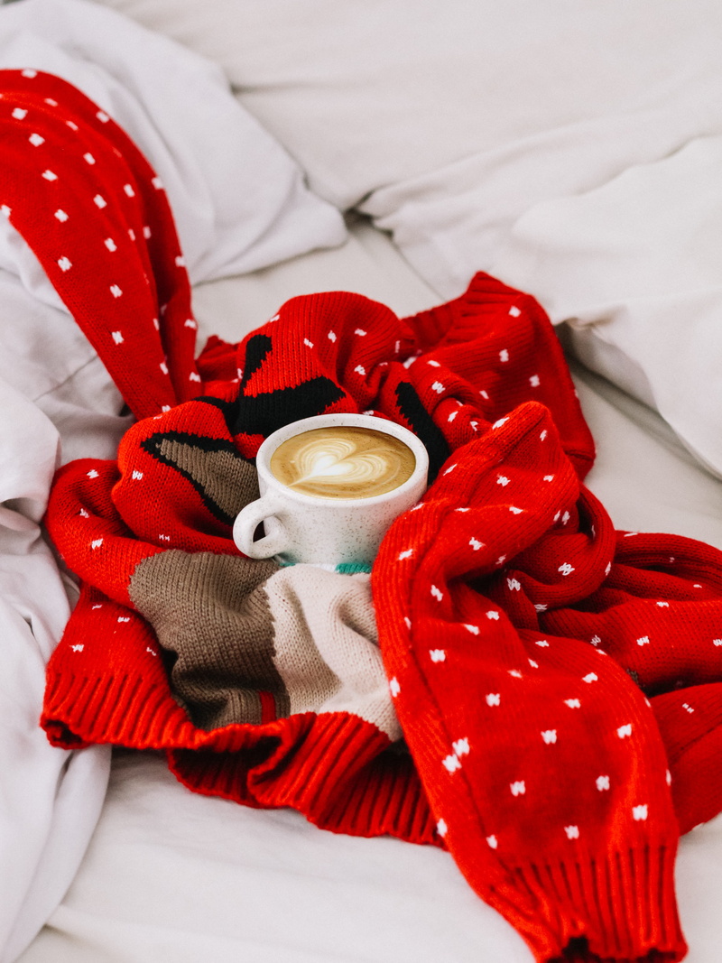 polka, beverage, 4K, knitted, drink, chirstmas, christmas, festive, adult, furniture, cozy, red, clothing, south africa, coffee cup, finger, dot, comfortable