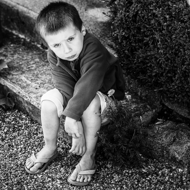 casual clothing, black white, day, child, outdoors, looking at camera, real people, portrait, leisure activity, photography, boys, photo copyright-alain gontier