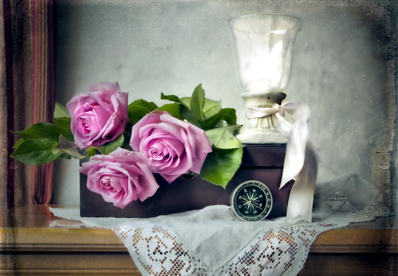 vase, freshness, Box, rose - flower, Compass, flowering plant, rose, close-up, table, bouquet, pink color, indoors, vulnerability, flower head, 720P, beauty in nature