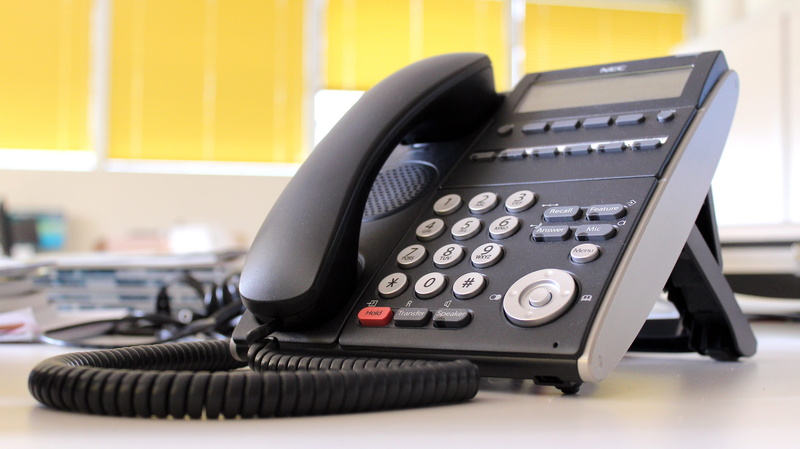 telephone, telecommunications Equipment, work, keypad, Work, old-fashioned, caller, black, landline Phone, 5K, Phone, indoors, computer, no people, electrical equipment