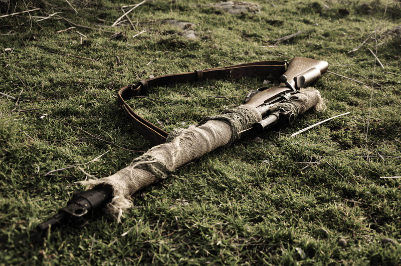 man made object, abandoned, weapons, sniper, metal, hunting, growth, old, day, high angle view, Lee-Enfield, equipment, strap, sword, rifle, no people