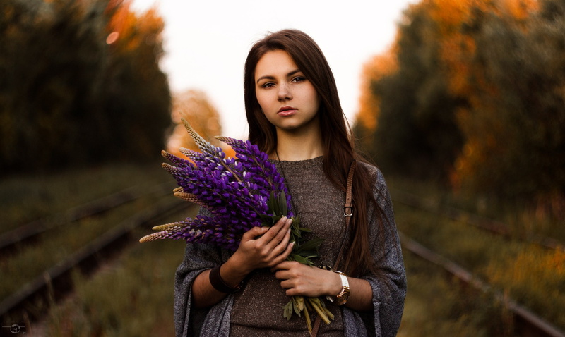 Vitaly Plyaskin, brown hair, nature, women, flowers, hairstyle, beautiful people, beauty, portrait, fashion, lavender, hair, adult, one person, young women