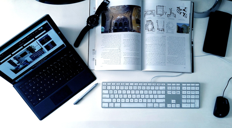 surface, watch, desk, business, furniture, magazine, pen, keyboard, computer, desktop pc, on top, 4K, technology, computer mouse, communication, connection