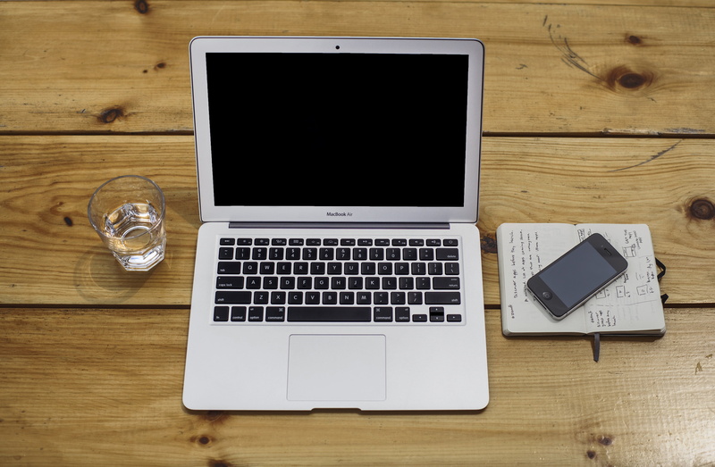 mobile phone, paper, device screen, laptop, apple, communication, portable information device, smart phone, notepad, drink, table, connection, keyboard