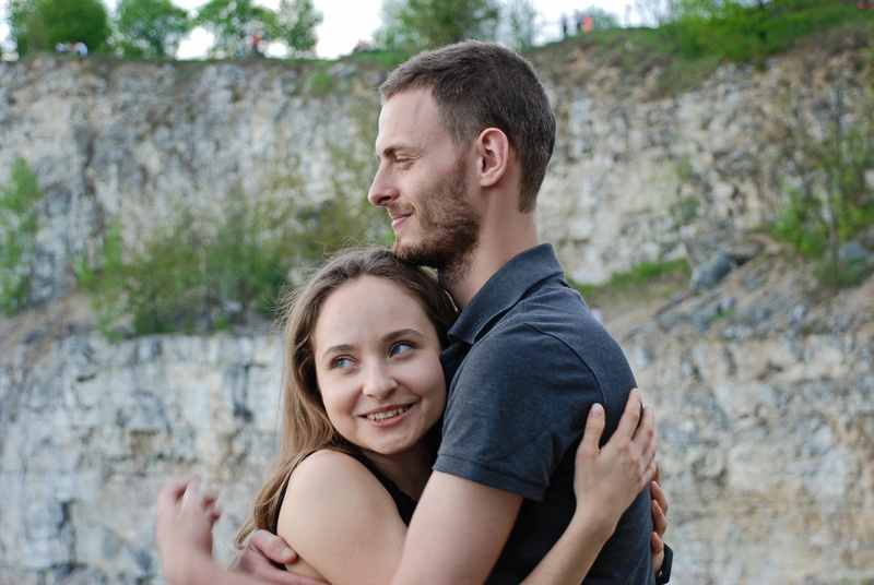 bonding, men, happiness, summer, couple - relationship, heterosexual couple, emotion, embracing, love scam, togetherness, adult, portrait, lifestyle, man