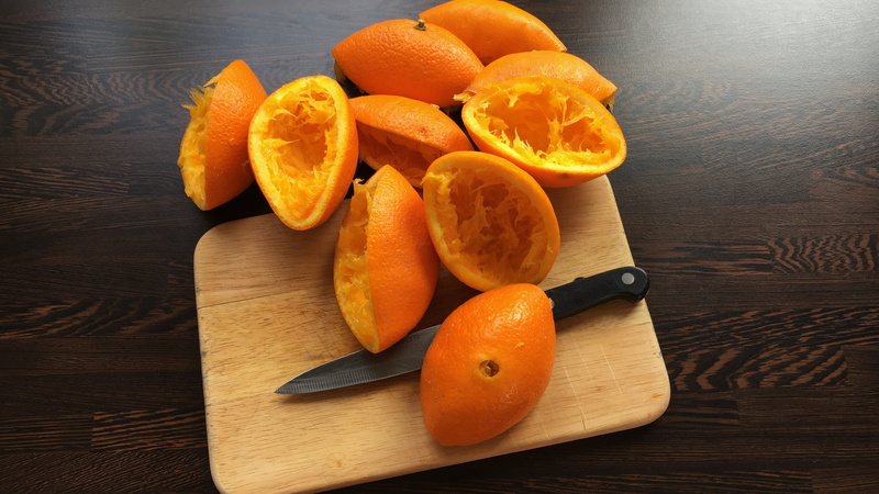 directly above, fruit, cafe, food and drink, Presses, citrus fruit, no people, 4K, orange color, freshness, wood - material, high angle view, cutting board