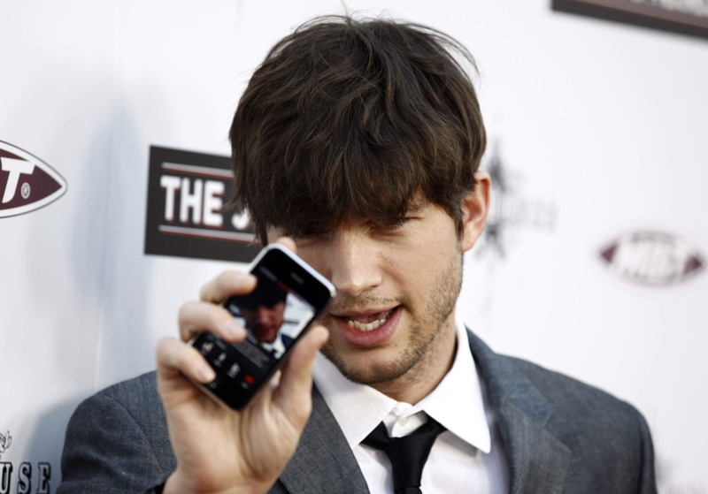 adults Only, jacket, business Person, camera - Photographic Equipment, expertise, formalwear, one Man Only, looking, ashton kutcher, actor, business, occupation