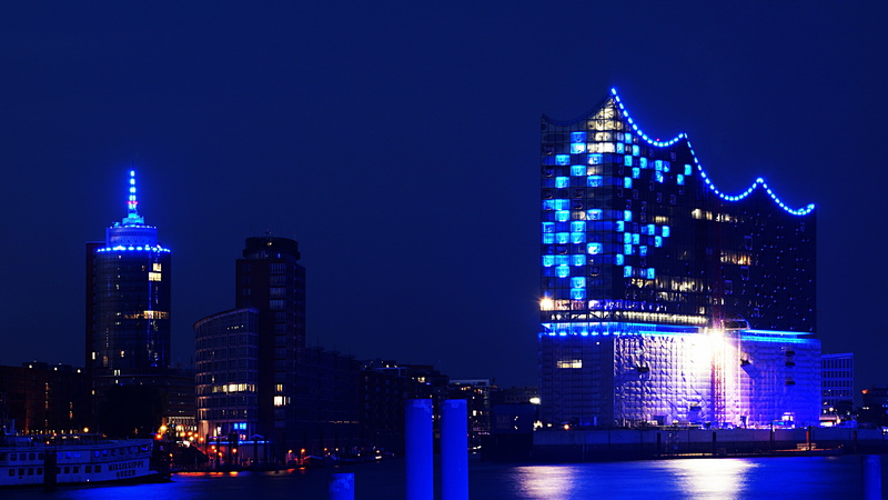 no people, near, illuminated, downtown District, germany, outdoors, water, building Exterior, night, city, photo, hamburg, building, urban Skyline, reflection