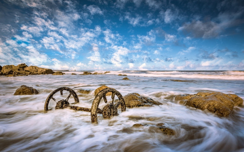 covered, clouds, 1080P, wave, flowing water, surfing, rock, power in nature, land, blurred motion, motion, sky, sport, horizon over water, photo, day