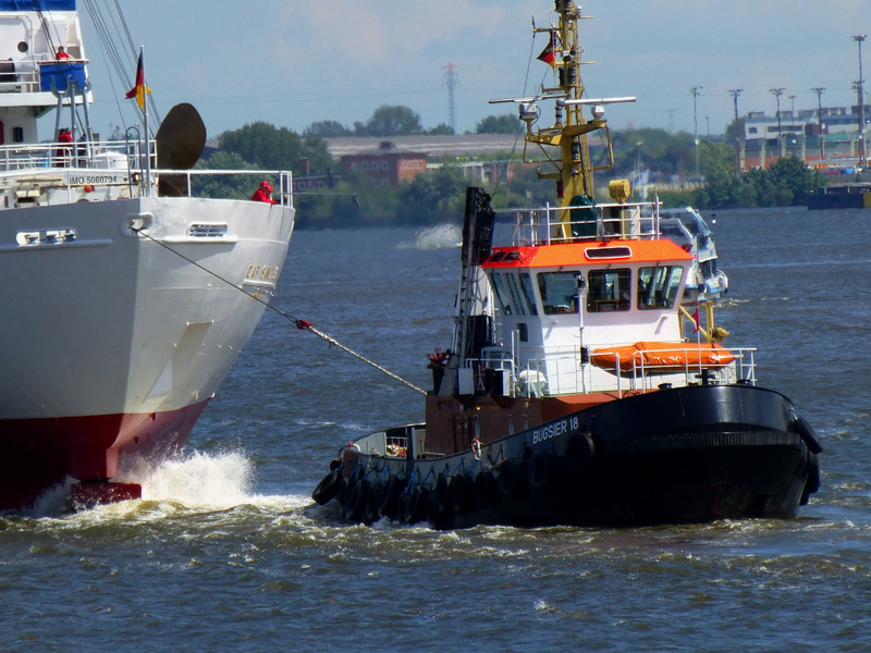sky, mode of transportation, outdoors, hamburg, passenger craft, moored, 4K, wave, waterfront, nature, motion, fishing boat, old, investors, sea, coast