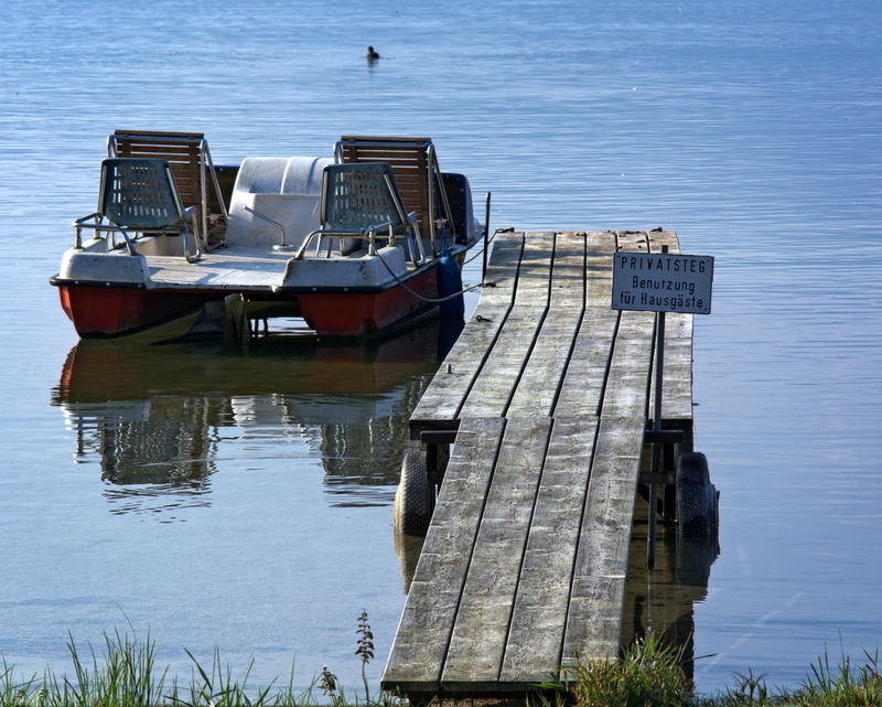 investors, wood - material, Pedal Boat, transportation, dock, Web, tranquility, moored, sea, mode of transportation, shipping, waterfront, recovery, Jetty
