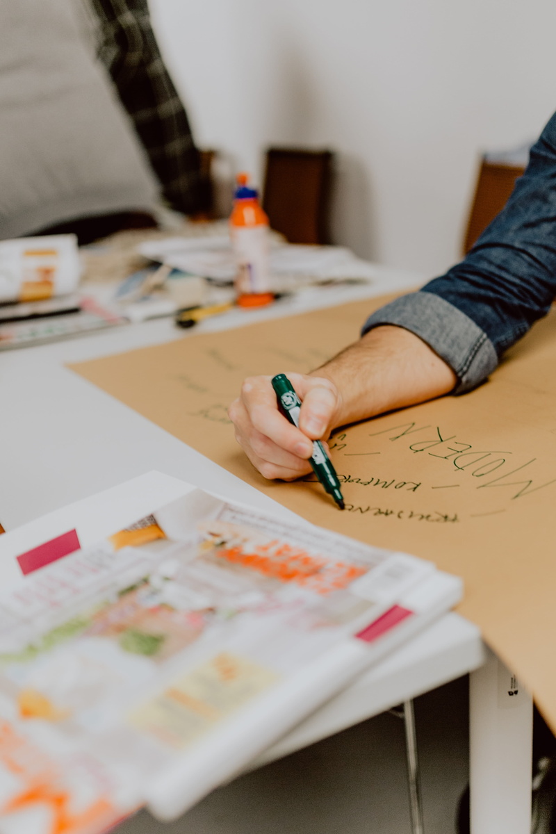 human limb, man, working, activity, lifestyles, marker, brush, paper, work, selective focus, designing, leisure activity, skill, green, design professional