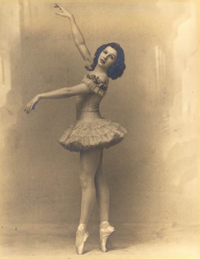 performance, wearing, digital composite, ballerina, retro, looking, women, photo, 1080P, portrait, arts culture and entertainment, young women, tutu, skill