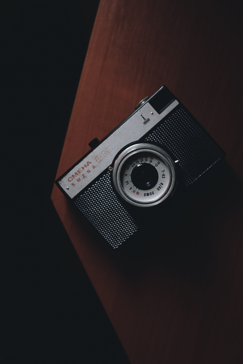 gray, slr camera, 5K, projector, photographing, studio shot, point, high angle view, electronics, digital camera, photography themes, analog, no people