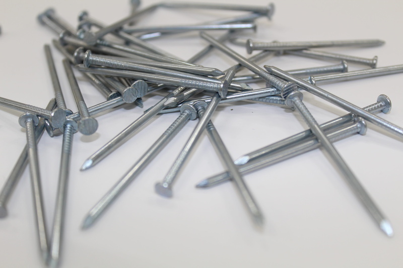 selective focus, group of objects, man made object, equipment, silver colored, high angle view, man made, paper clip, Hammer, studio shot, steel, close-up