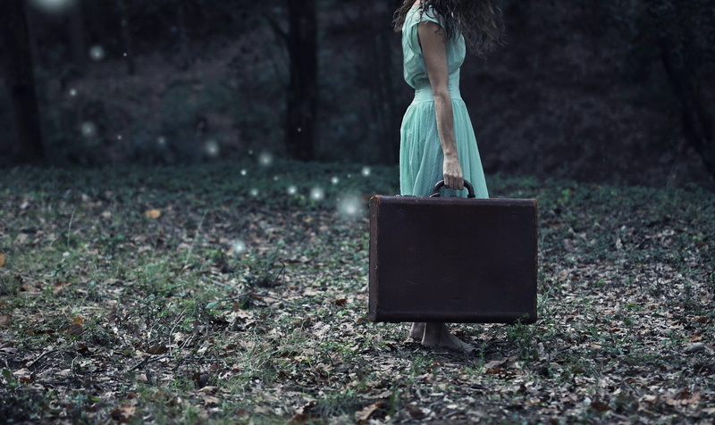 women outdoors, girls, suitcase, cemetery, offspring, tree, nature, electrical equipment, plant, human body part, standing, childhood, focus on foreground