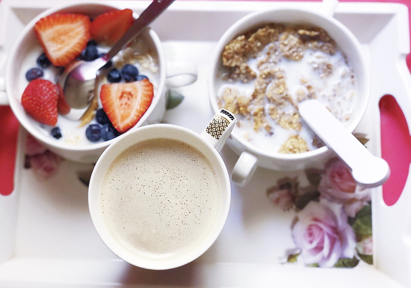cornflakes, food, coffee, eating utensil, healthy eating, oats - food, yogurt, wellbeing, spoon, 2K, freshness, food and drink, drink, ready-to-eat, mug