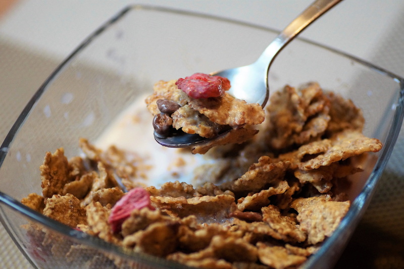 dried food, freshness, corn chips, meal, 5K, cereal, food and drink, fruit, vegetarian, oatmeal, crispy, cornflakes, wellbeing, breakfast, healthy, morning