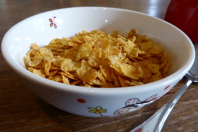 ready-to-eat, crockery, snack, crispy, no people, high angle view, eat, serving size, food, table, cornflakes, eating utensil, freshness, healthy eating