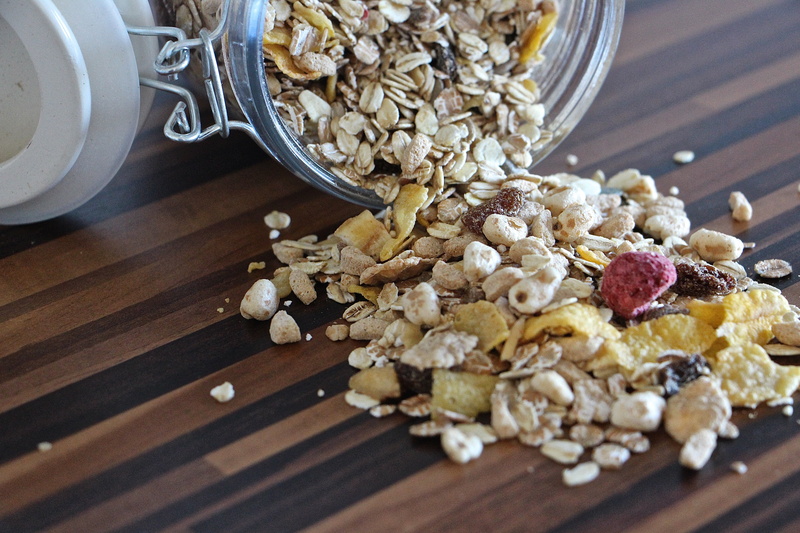 jar, healthy eating, high angle view, nutrition, breakfast, indoors, granola, snack, meal, food and drink, bowl, no people, eat, 5K, raisins, oatmeal