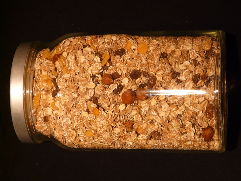 food and drink, directly above, breakfast cereal, large group of objects, muesli, studio shot, close-up, glass - material, oats - food, raisins, freshness