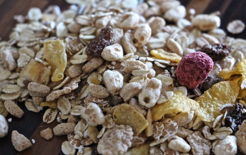 healthy, muesli, high angle view, berry fruit, raspberries, breakfast, raisins, indoors, temptation, raw food, food, cornflakes, ready-to-eat, healthy eating