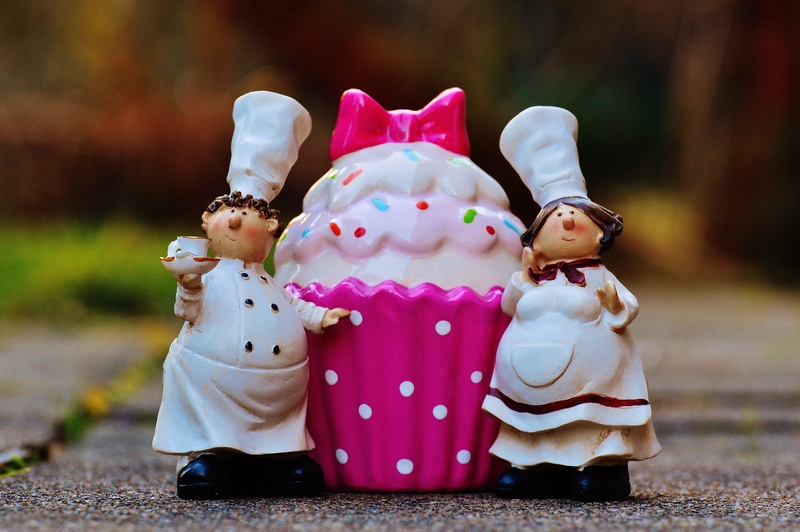 easter bunny, figurine, sweet dish, outdoors, food, male, photography, pastry art, figurines, cupcake, nibble, dessert, sweet pastry, human representation
