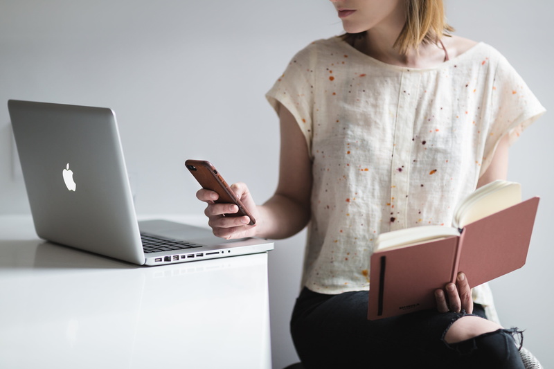 young adult, table, wireless technology, business, sitting, Keyboard, typing, connection, communication, multitasking, Women, 4K, adult, Computer, Writing