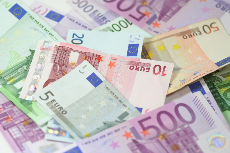 close-up, financial, number, success, selective focus, cash, currency, debt, wealth, economy, still life, full frame, business, savings, finance, one hundred