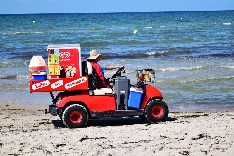 eat, nature, business, red, strandbad, motorized, horizon, the baltic sea, land, blue, land vehicle, baltic sea, sky, salt water, dealer, sport, summer
