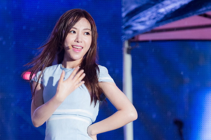 blue, hair, looking at camera, young adult, AOA, long hair, women, smiling, beautiful woman, K-pop, casual clothing, happiness, Mina, standing, brunette
