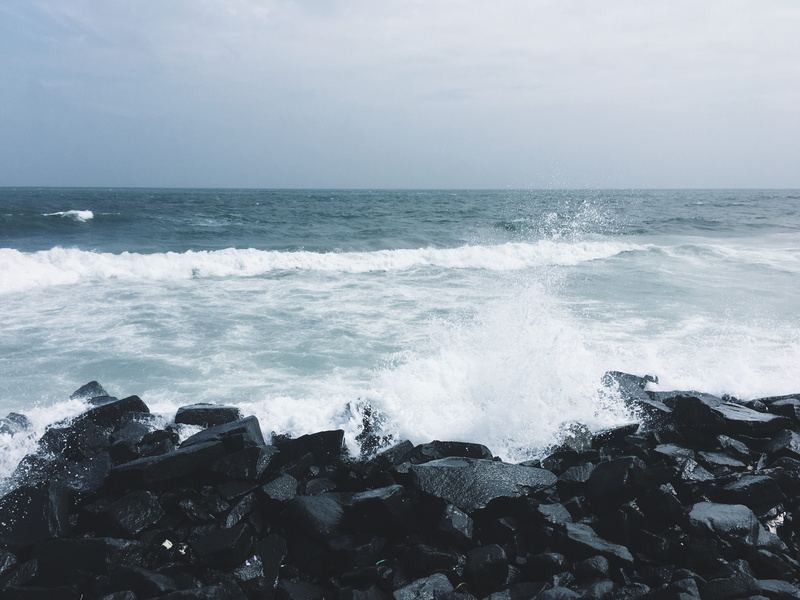 breaking, sport, 4K, solid, beauty in nature, water, horizon, aquatic sport, beach, scenics - nature, rock - object, wave, motion, power, nature, horizon over water