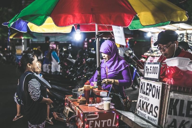 market stall, tasty, woman, vendors, lights, market, occupation, close-up, yummy, retail, lifestyles, leisure activity, standing, selling, people, adult