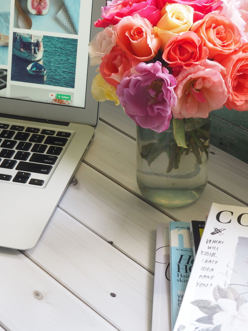 indoors, 4K, beside, internet, beauty in nature, work, computer, freshness, flowers, desk, plant, book, monitor, workplace, technology, clear, flowering plant